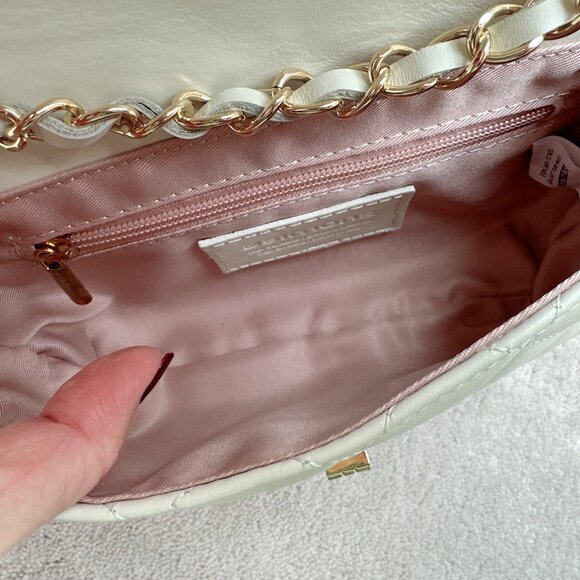 Simons Small Quilted Smooth Leather Bag in Ivory/Cream - Picture 3 of 11